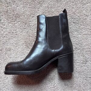 Vintage hunt club dark brown leather heeled Boots Brazil